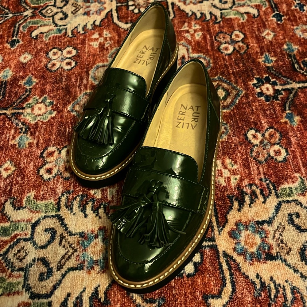Naturalizer Loafers in Hunter Green